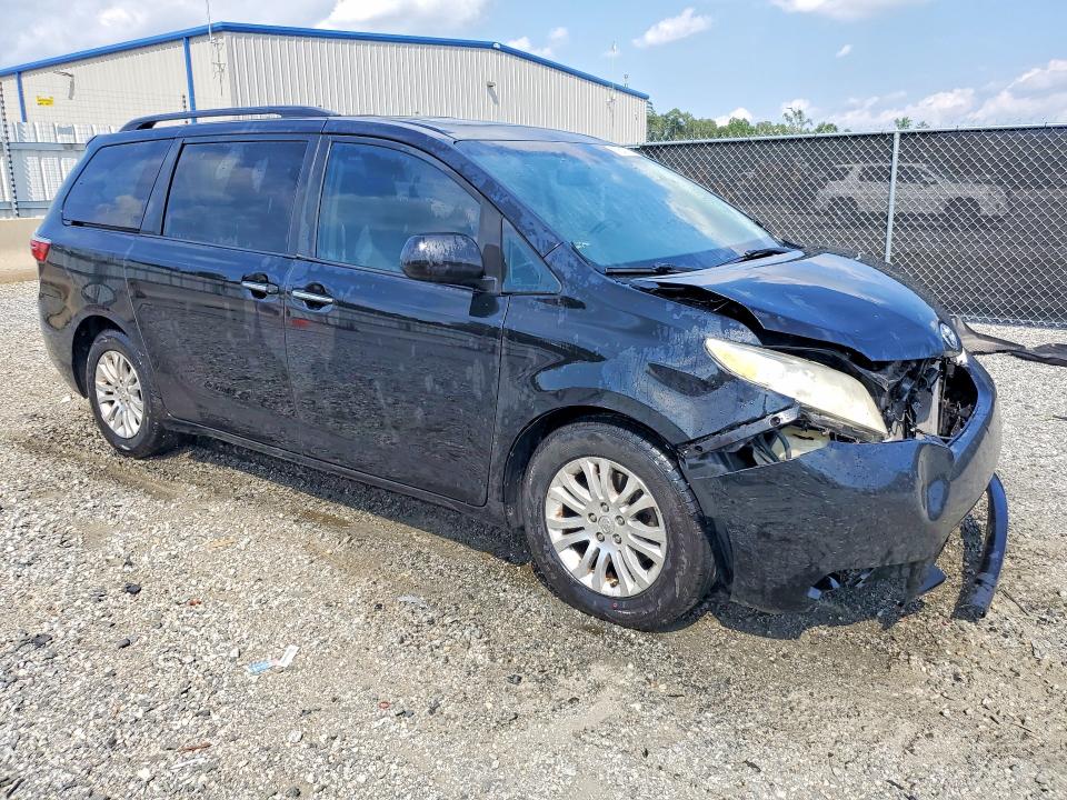 2015 Toyota Sienna VIN 5TDYK3DCXFS668526 COPART salvage auction — FRONT END, Fl - Cert Of Title Slvg Rebuildable, sold $2,400 on 2026-07-20 (photo 4)