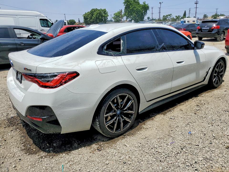 2024 BMW VIN WBY33AW05RFS86373 COPART salvage auction — VANDALISM, Ca - Salvage Certificate, sold $19,100 on 2026-07-16 (photo 3)