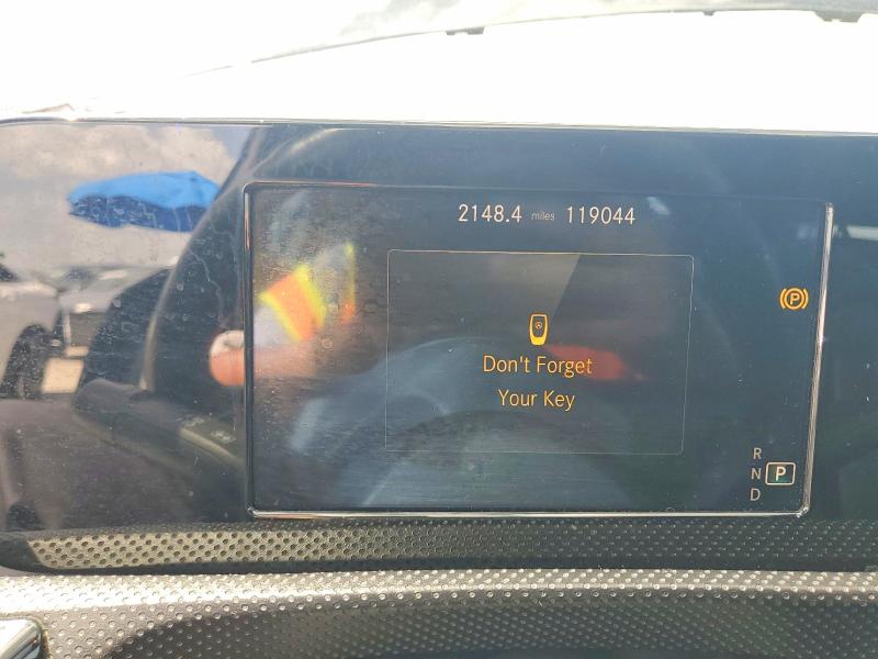 2020 Mercedes-benz VIN W1K3G4EB8LW044958 COPART salvage auction — MINOR DENT/SCRATCHES, Tx - Certificate Of Title, sold $9,200 on 2026-07-27 (photo 9)