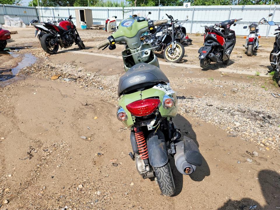 2022 Genuine scooter co. Buddy VIN RFVPAP5AXN1133023 COPART salvage auction — ALL OVER, IL - SALVAGE CERTIFICATE, sold $15 on 2026-07-16 (photo 4)
