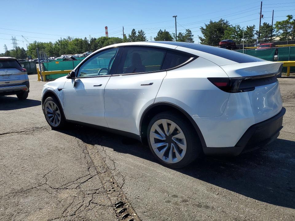 2026 Tesla Model y VIN 7SAYGDEE1TF336307 COPART salvage auction — FRONT END, Co - Public - Salvage Title, sold $28,500 on 2026-07-16 (photo 2)