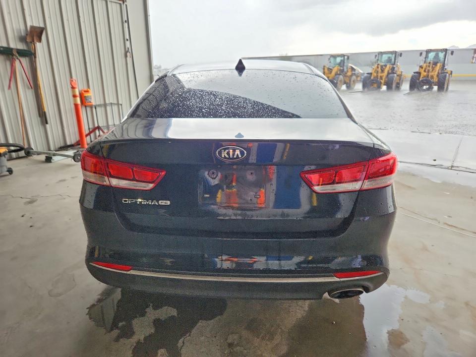 2016 Kia Optima VIN 5XXGT4L38GG058367 COPART salvage auction — VANDALISM, Az - Cert Of Title - Salvage, sold $300 on 2026-07-24 (photo 6)
