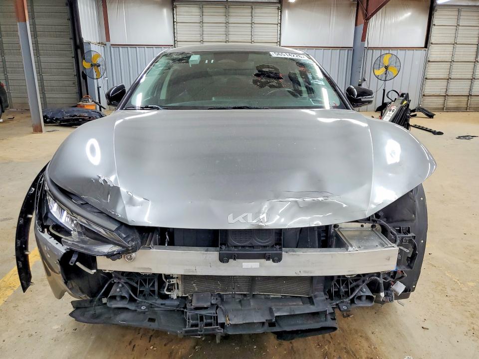 2023 Kia Ev6 VIN KNDC34LA7P5128300 COPART salvage auction — FRONT END, FL - DLR ONLY CERT OF DESTRUCTION, sold $4,450 on 2026-07-29 (photo 5)