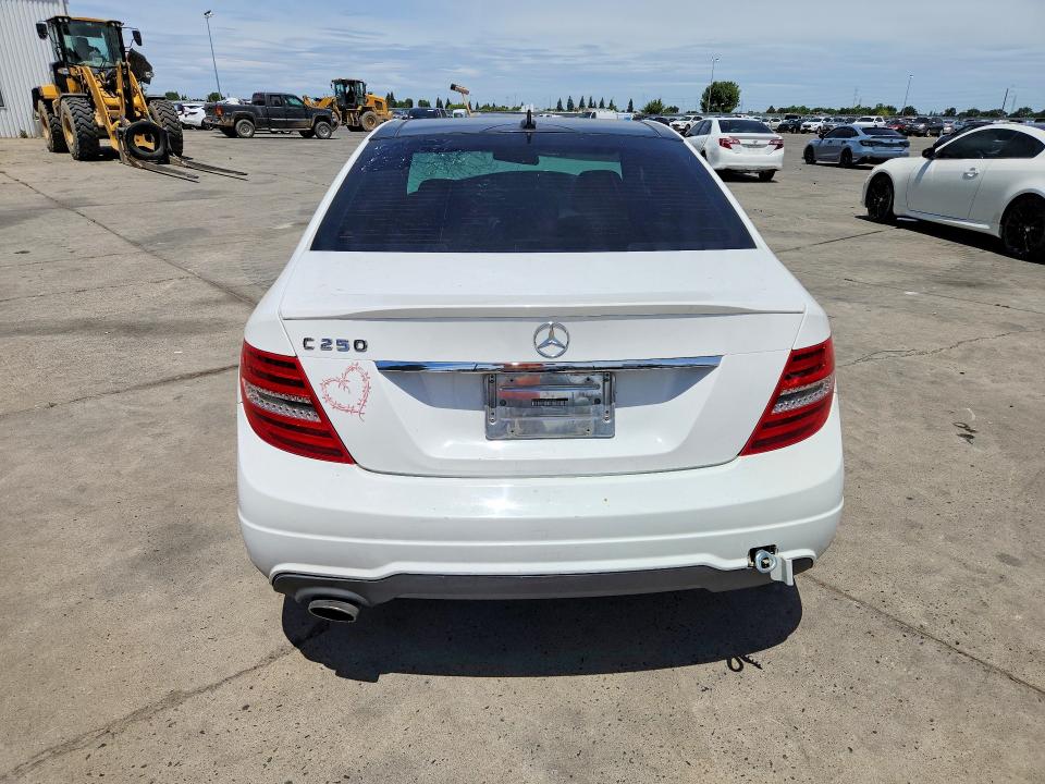 2014 Mercedes-benz C-klasse VIN WDDGF4HB0ER320390 COPART salvage auction — FRONT END, Ca - Salvage Certificate, sold $550 on 2026-07-06 (photo 6)