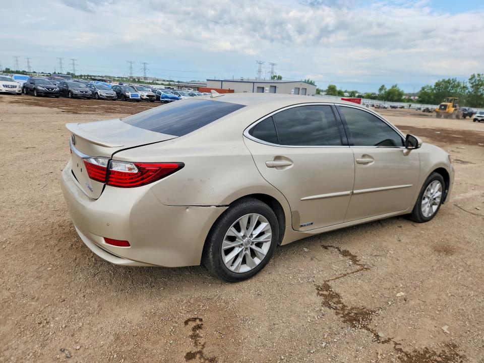 2013 Lexus ES VIN JTHBW1GG9D2007246 COPART salvage auction — REAR END, Il - Salvage Certificate, sold $1,700 on 2026-07-30 (photo 3)