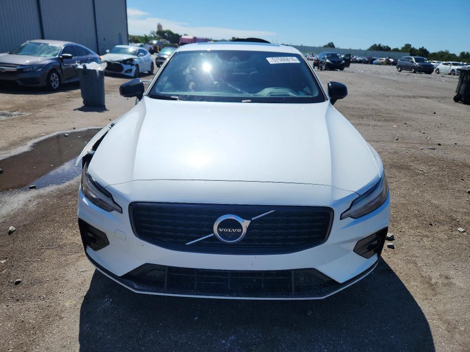 2021 Volvo VIN 7JR102FM8MG094573 COPART salvage auction — SIDE, Fl - Certificate Of Destruction, sold $4,750 on 2026-07-20 (photo 5)