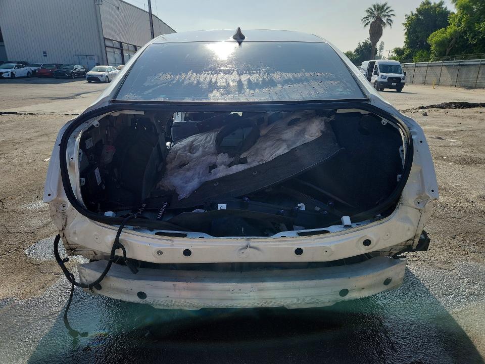 2015 Cadillac Xts VIN 2G61V5S83F9115845 COPART salvage auction — STRIPPED, CA - CERTIFICATE OF TITLE, sold $50 on 2026-07-09 (photo 6)
