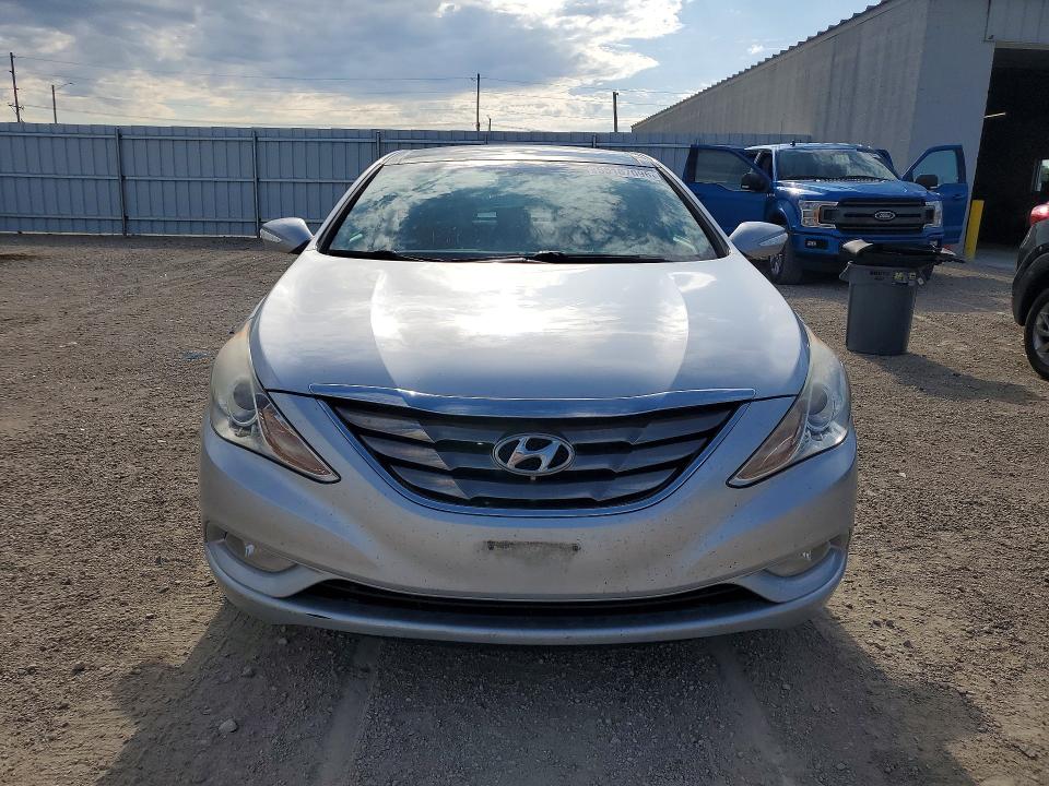 2012 Hyundai Sonata VIN 5NPEC4AC4CH461612 COPART salvage auction — HAIL, Ia - Salvage W/Salvage History, sold $80 on 2026-07-29 (photo 5)