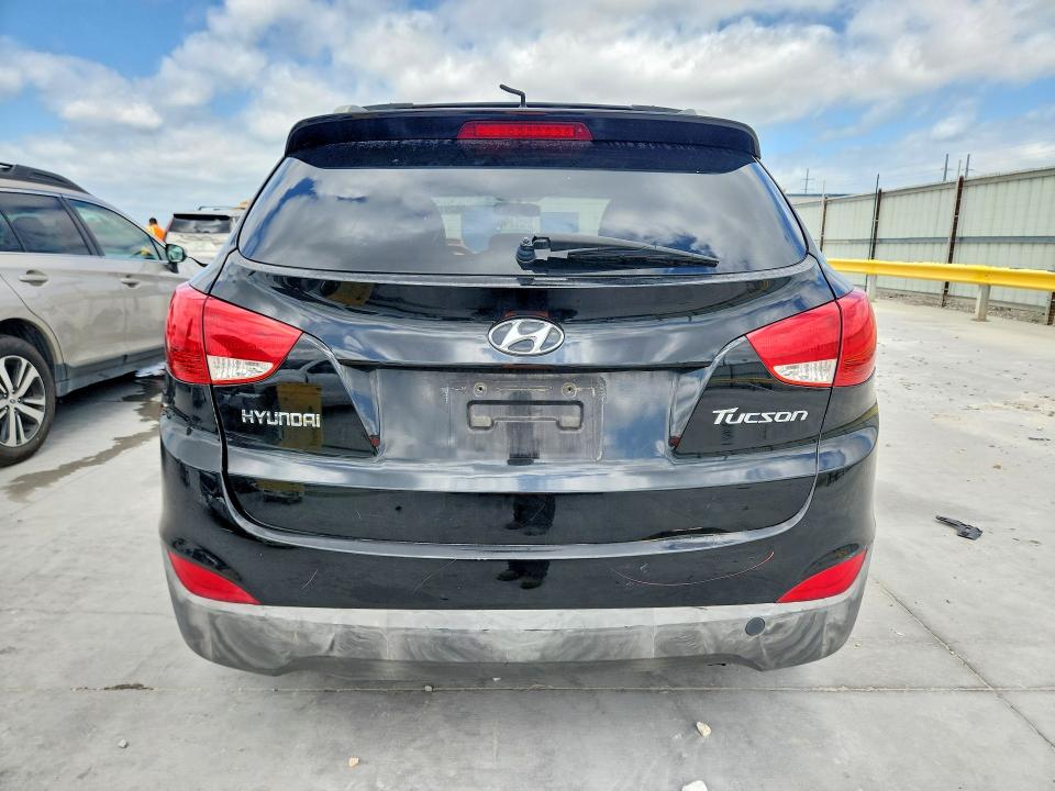 2012 Hyundai Tucson VIN KM8JU3AC6CU360739 COPART salvage auction — FRONT END, Tx - Salvage Vehicle Title, sold $1,450 on 2026-07-10 (photo 6)