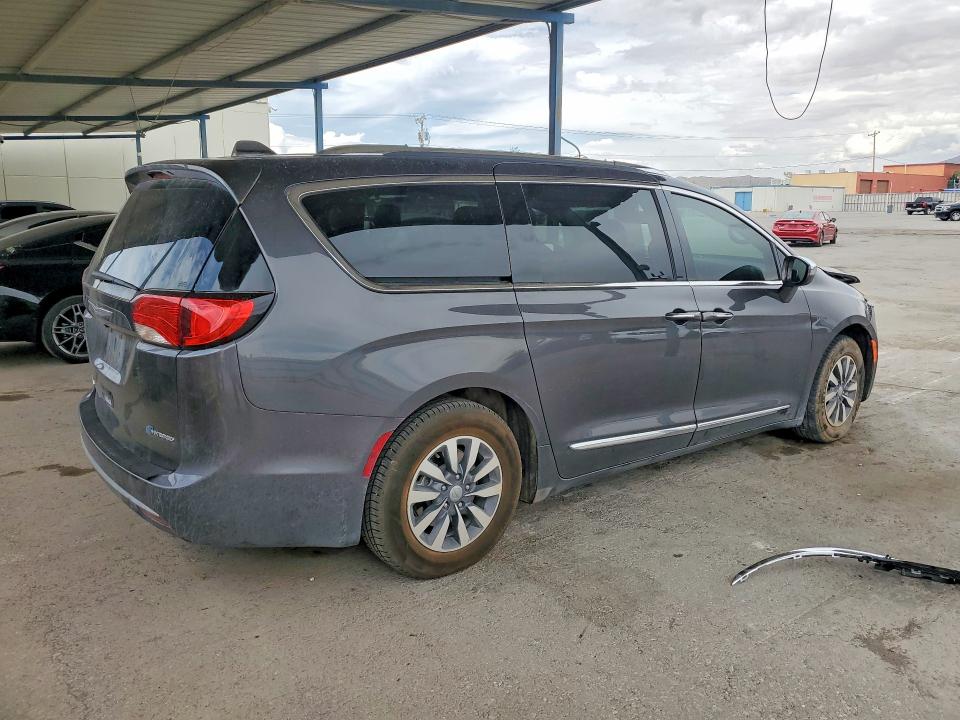 2020 Chrysler Pacifica VIN 2C4RC1N70LR257728 COPART salvage auction — FRONT END, Nm - Cert Of Title-Salvage, sold $1,300 on 2026-07-24 (photo 3)