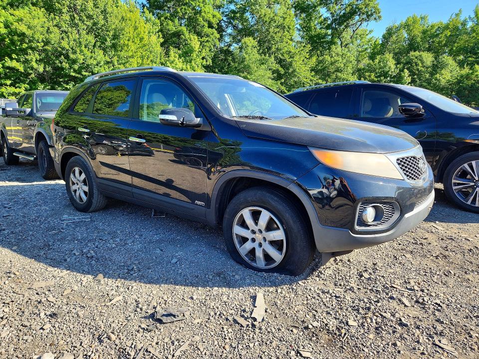 2011 Kia Sorento VIN 5XYKTCA13BG163537 COPART salvage auction — MECHANICAL, Id - Salvage Certificate Of Title, sold $450 on 2026-07-24 (photo 4)