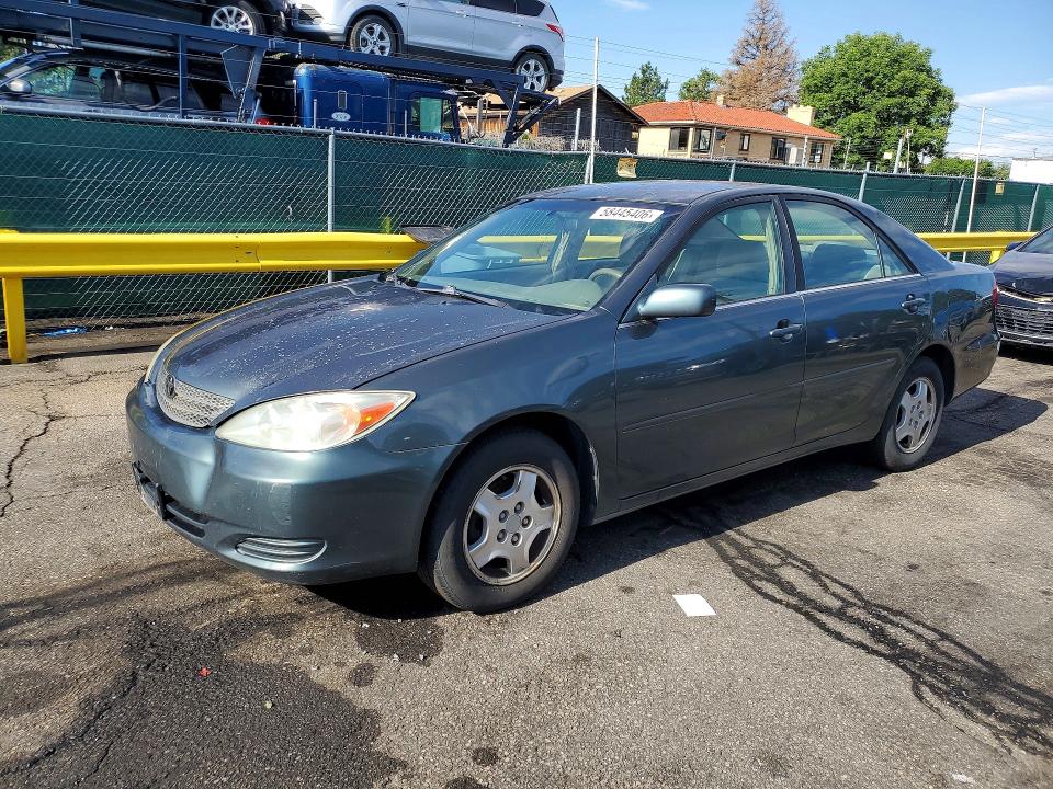 2002 Toyota Camry VIN 4T1BE32K82U504555 COPART salvage auction — FRONT END, Co - Dis/Dlr/Exp Only Clean Title, sold $275 on 2026-07-02 (photo 1)