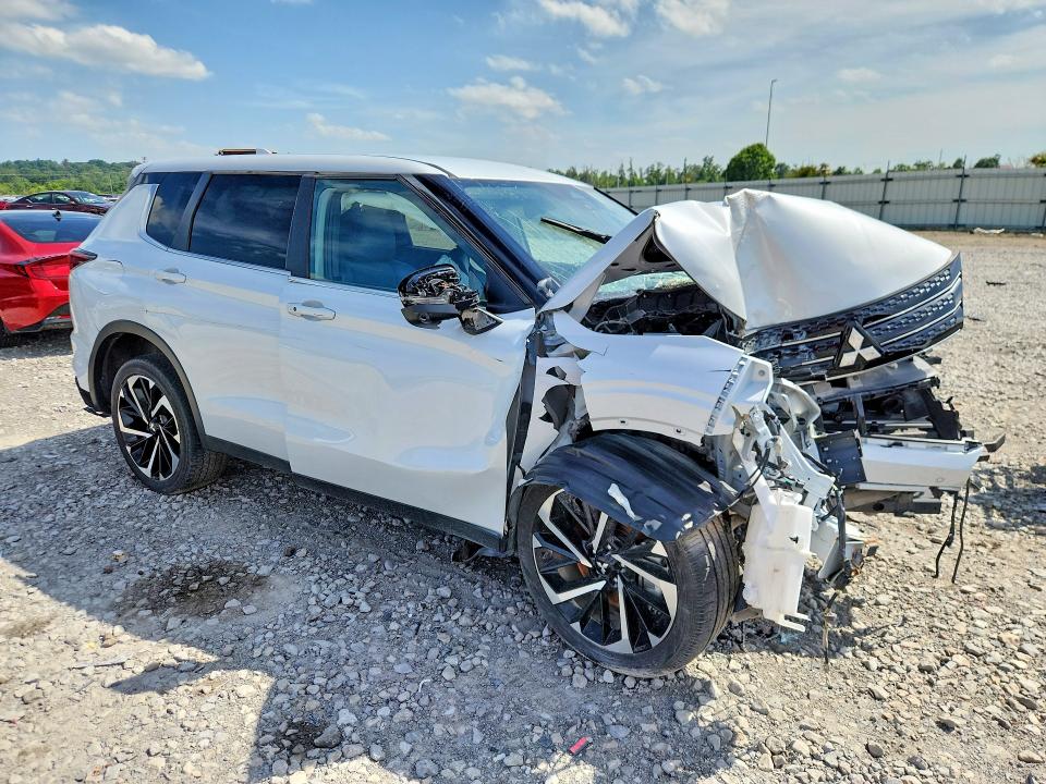2024 Mitsubishi Outlander VIN JA4J4VA88RZ024866 COPART salvage auction — FRONT END, Fl - Cert Of Title Slvg Rebuildable (P), sold $6,800 on 2026-07-29 (photo 4)