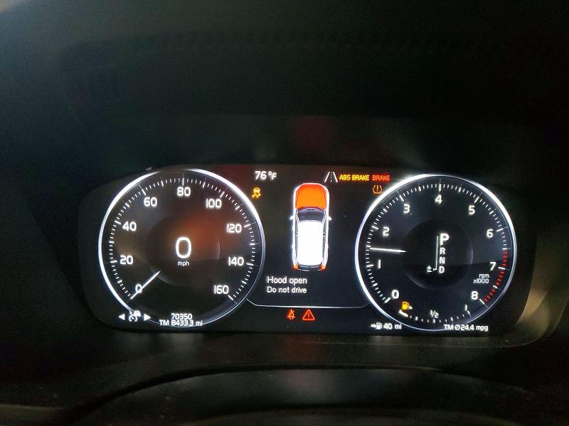 2019 Volvo Xc60 VIN LYV102DK8KB247400 COPART salvage auction — SIDE, TX - SALVAGE VEHICLE TITLE, sold $10,700 on 2026-07-30 (photo 9)