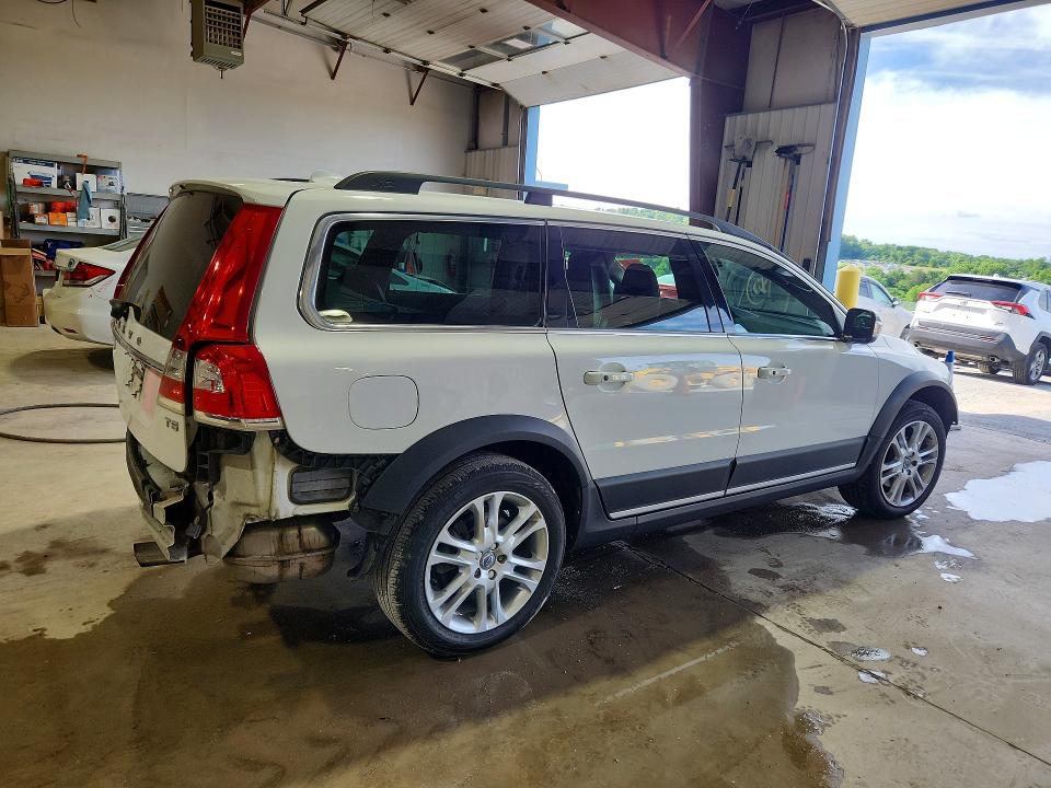 2016 Volvo VIN YV440MBK6G1252862 COPART salvage auction — FRONT END, Pa - Certificate Of Salvage, sold $700 on 2026-07-02 (photo 3)