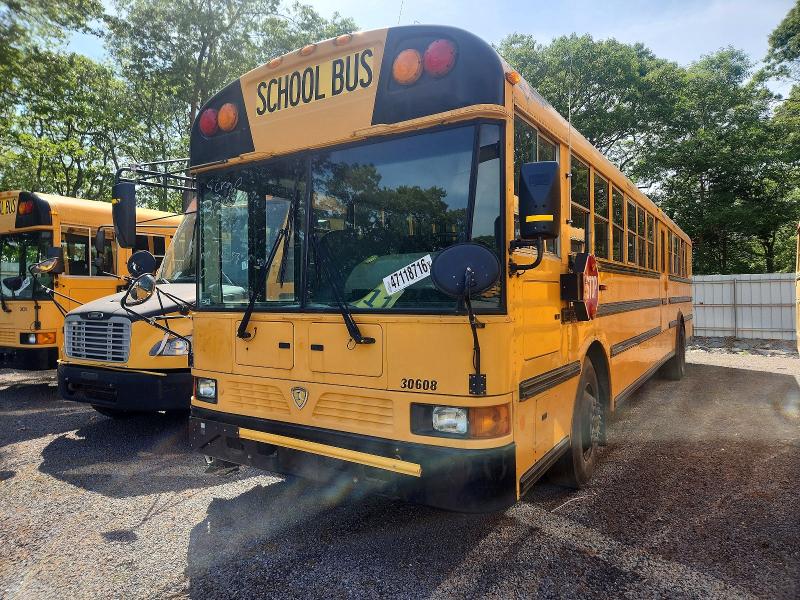 2015 Ic VIN 4DRBWAAN7FB719567 COPART salvage auction — NORMAL WEAR, Ri - Certificate Of Title, sold $1,400 on 2026-07-08 (photo 2)