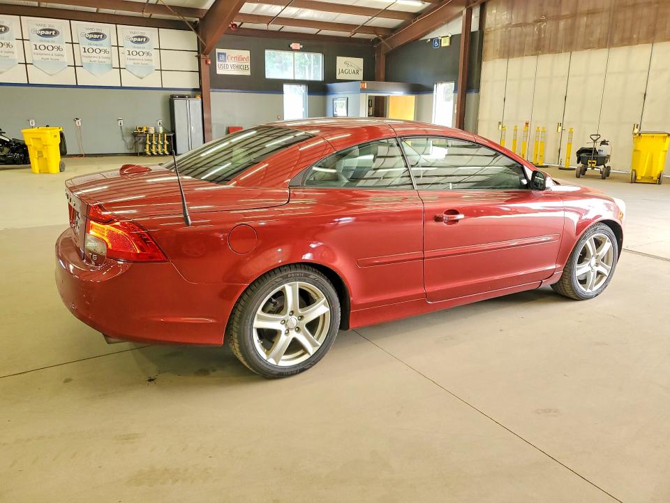 2011 Volvo C70 VIN YV1672MC7BJ119757 COPART salvage auction — MINOR DENT/SCRATCHES, Vt - Certificate Of Title (P), sold $775 on 2026-07-09 (photo 3)