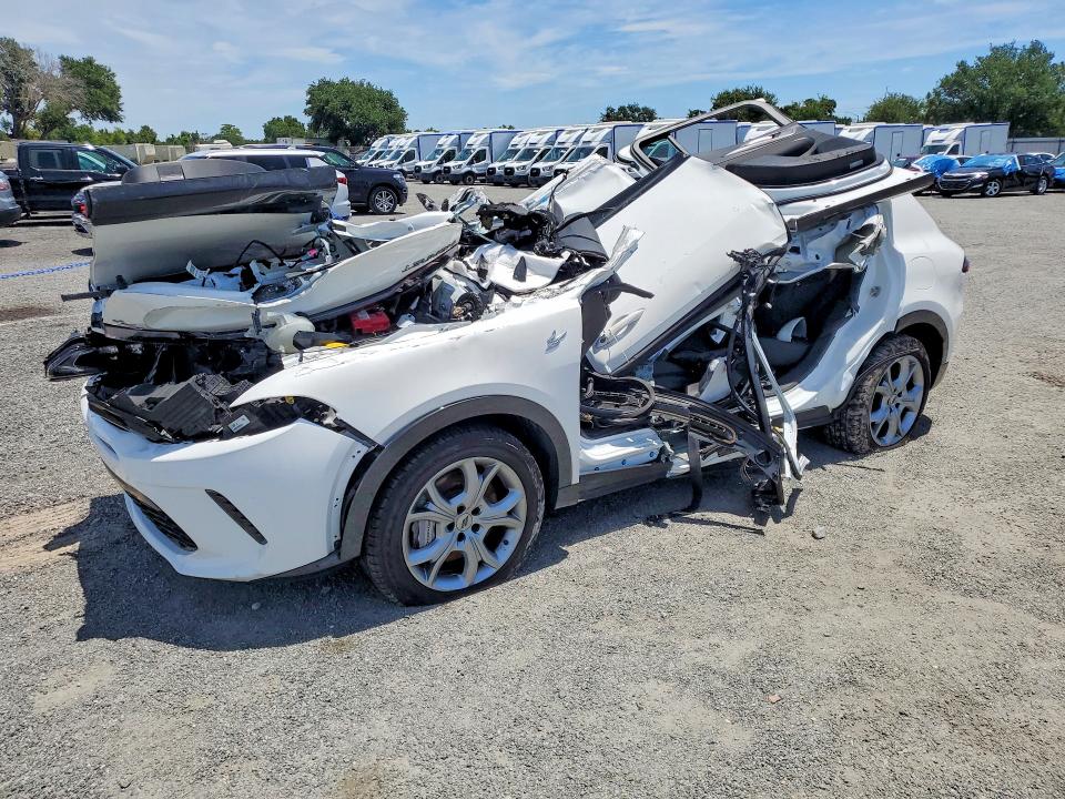 2024 Dodge Hornet VIN ZACPDFCW4R3A30266 COPART salvage auction — ALL OVER, FL - CERTIFICATE OF DESTRUCTION, sold $425 on 2026-07-13 (photo 1)