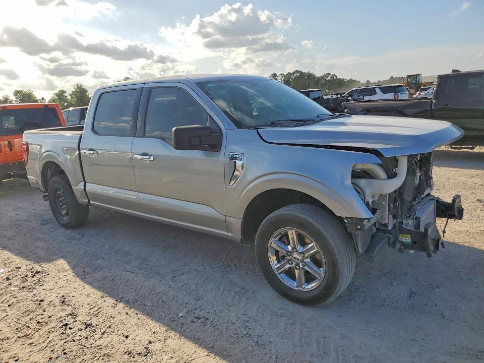 2025 Ford F-150 VIN 1FTEW3KP3SKE14400 COPART salvage auction — FRONT END, FL - CERT OF TITLE SLVG REBUILDABLE, sold $14,600 on 2026-07-31 (photo 4)