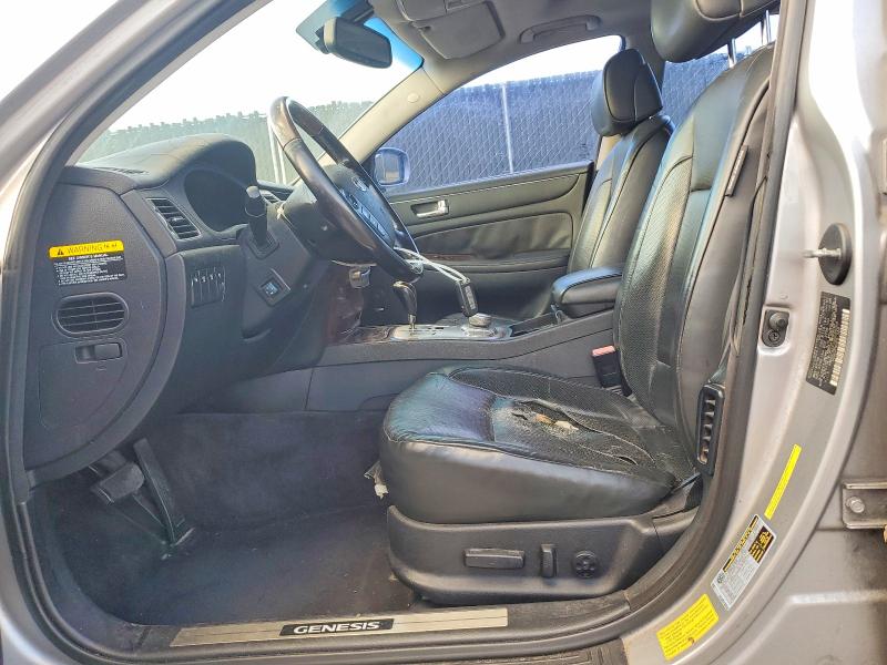 2009 Hyundai Genesis VIN KMHGC46F79U055006 COPART salvage auction — REAR END, FL - CERT OF TITLE SLVG REBUILDABLE, sold $15 on 2026-07-21 (photo 7)