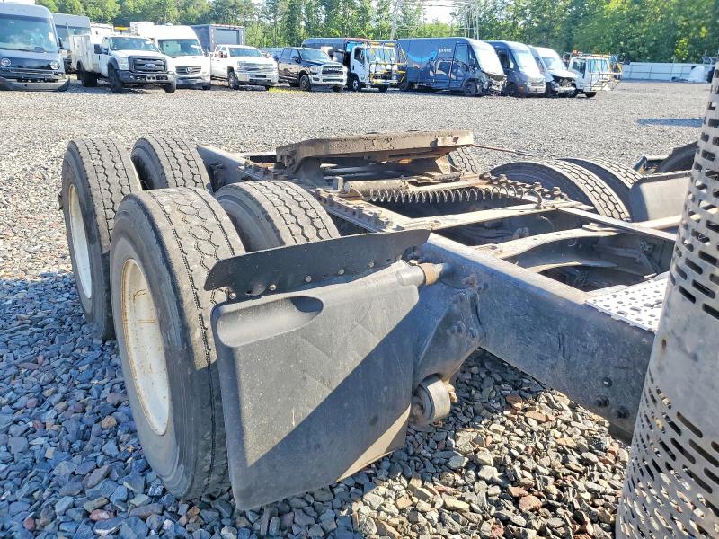2009 Freightliner Conventional VIN 1FUJA6CK39LAH1181 COPART salvage auction — NORMAL WEAR, NJ - CERTIFICATE OF TITLE, sold $8,200 on 2026-07-21 (photo 6)