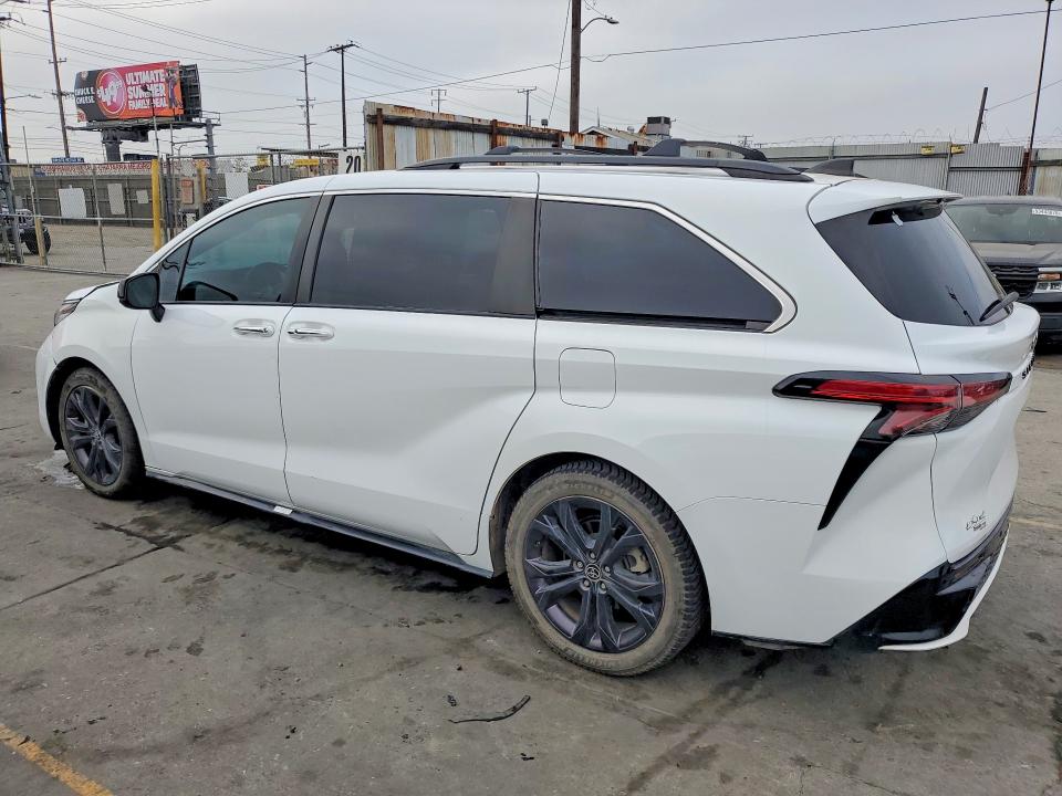 2022 Toyota Sienna VIN 5TDXRKEC9NS086710 COPART salvage auction — FRONT END, Az - Dis/Dlr/Exp Only Salvage Title, sold $14,900 on 2026-07-03 (photo 2)