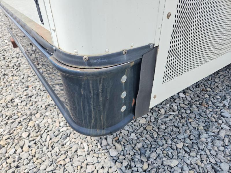 2016 Ic corporation 3000 VIN 4DRBXAAN0GB201637 COPART salvage auction — REAR END, VA - CERTIFICATE OF TITLE, sold $7,100 on 2026-07-30 (photo 9)