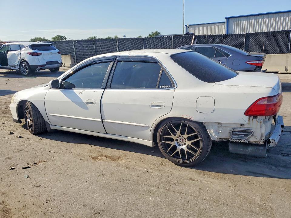 1998 Honda Accord VIN 1HGCG1659WA055911 COPART salvage auction — REAR END, FL - CERT OF TITLE SLVG REBUILDABLE, sold $375 on 2026-07-02 (photo 2)