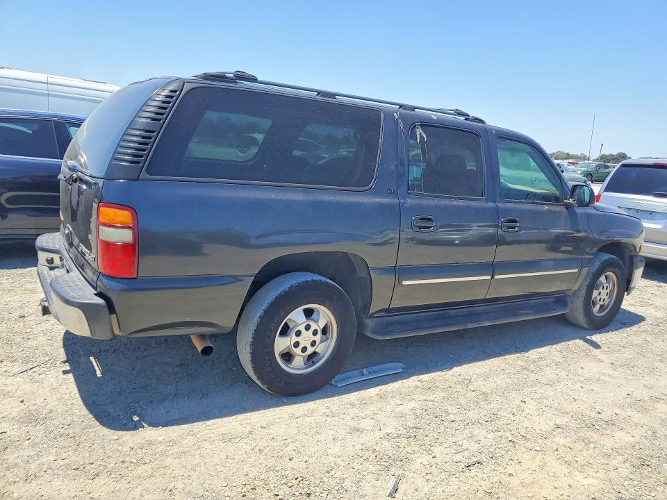 2003 Chevrolet Suburban VIN 3GNFK16T53G223864 COPART salvage auction — MINOR DENT/SCRATCHES, Ca - Dis/Dlr/Exp Only Clean Title, sold $250 on 2026-07-09 (photo 3)