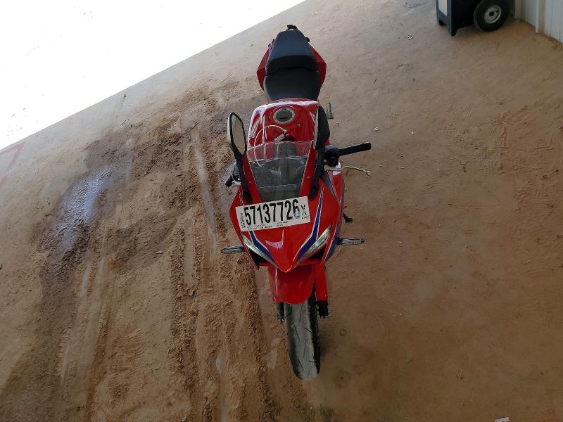 2026 Honda Cbr VIN MLHRH1558T5201451 COPART salvage auction — SIDE, Tx - Salvage Vehicle Title, sold $1,450 on 2026-07-30 (photo 5)