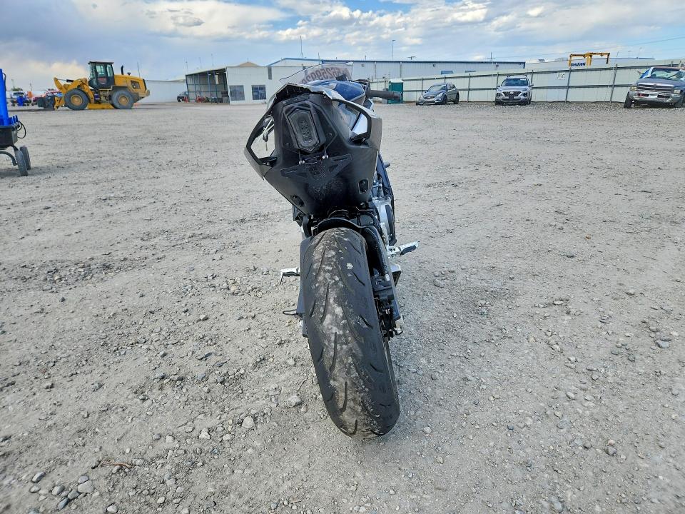 2025 Cf moto 675ss VIN LCEPEVLPXS6000822 COPART salvage auction — SIDE, CO - SALVAGE TITLE (P), sold $100 on 2026-07-30 (photo 4)