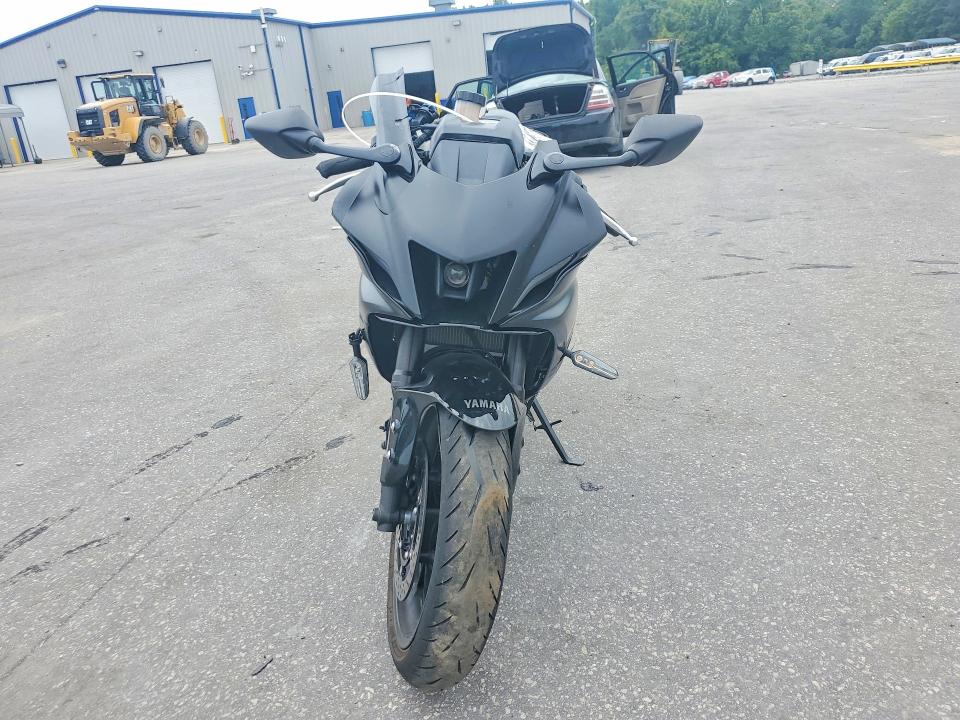 2025 Yamaha Yzf VIN JYARM38E2SA019106 COPART salvage auction — FRONT END, Nc - Salvage Certificate Of Title, sold $4,000 on 2026-07-23 (photo 2)