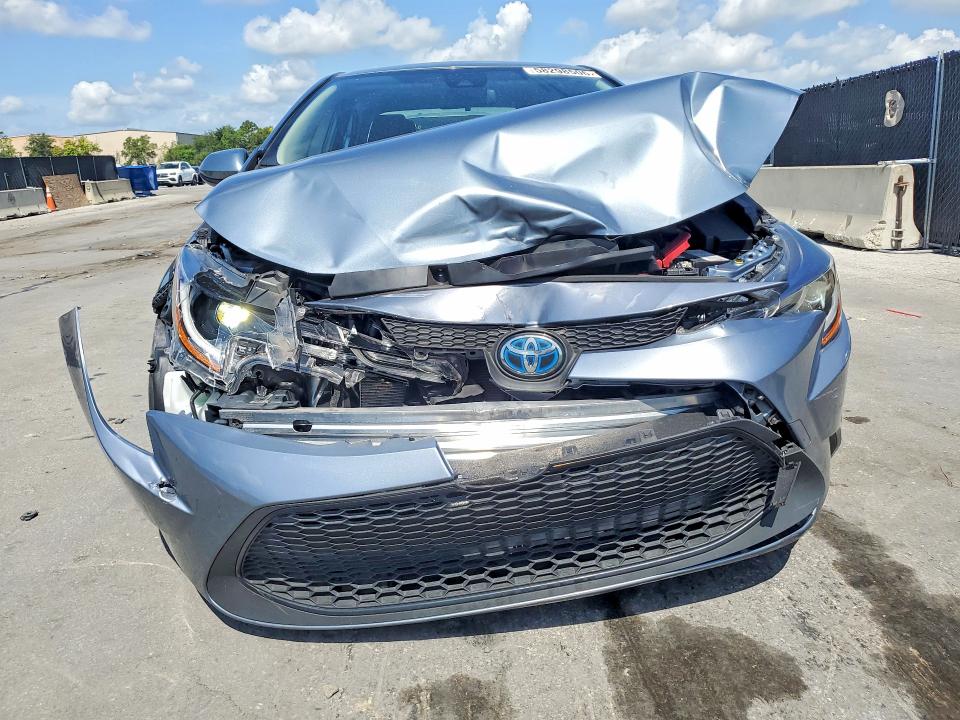 2022 Toyota Corolla VIN JTDEAMDE9N3006255 COPART salvage auction — FRONT END, Fl - Cert Of Title Slvg Rebuildable, sold $5,500 on 2026-07-07 (photo 5)