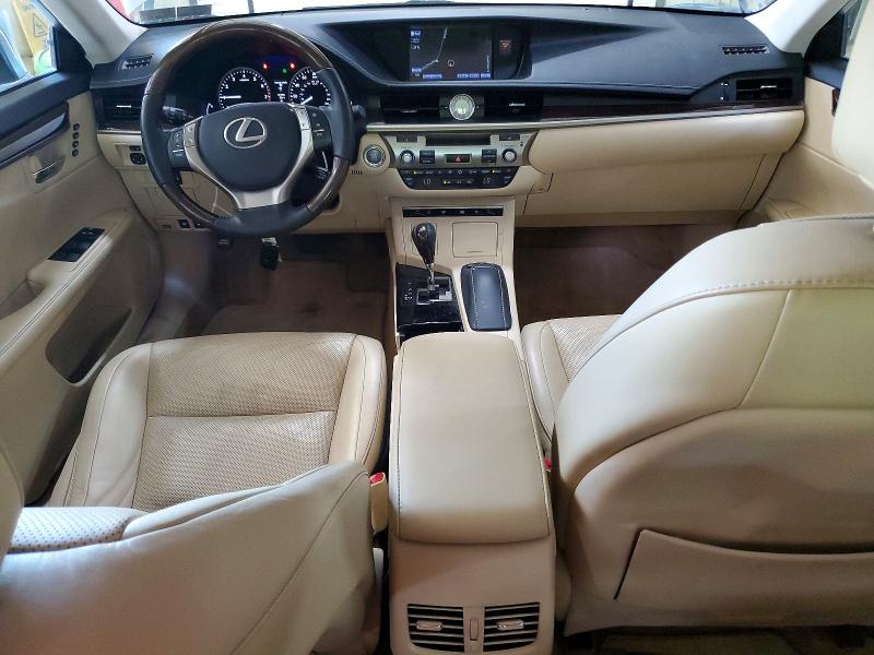 2013 Lexus VIN JTHBK1GGXD2041207 COPART salvage auction — REAR END, Pa - Certificate Of Salvage, sold $800 on 2026-07-29 (photo 8)
