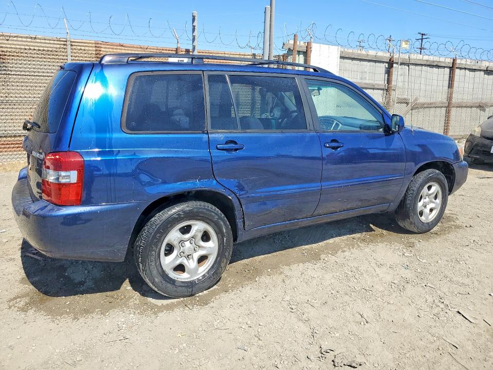 2004 Toyota Highlander VIN JTEGD21A240104755 COPART salvage auction — REAR END, Ca - Salvage Certificate, sold $800 on 2026-07-02 (photo 3)