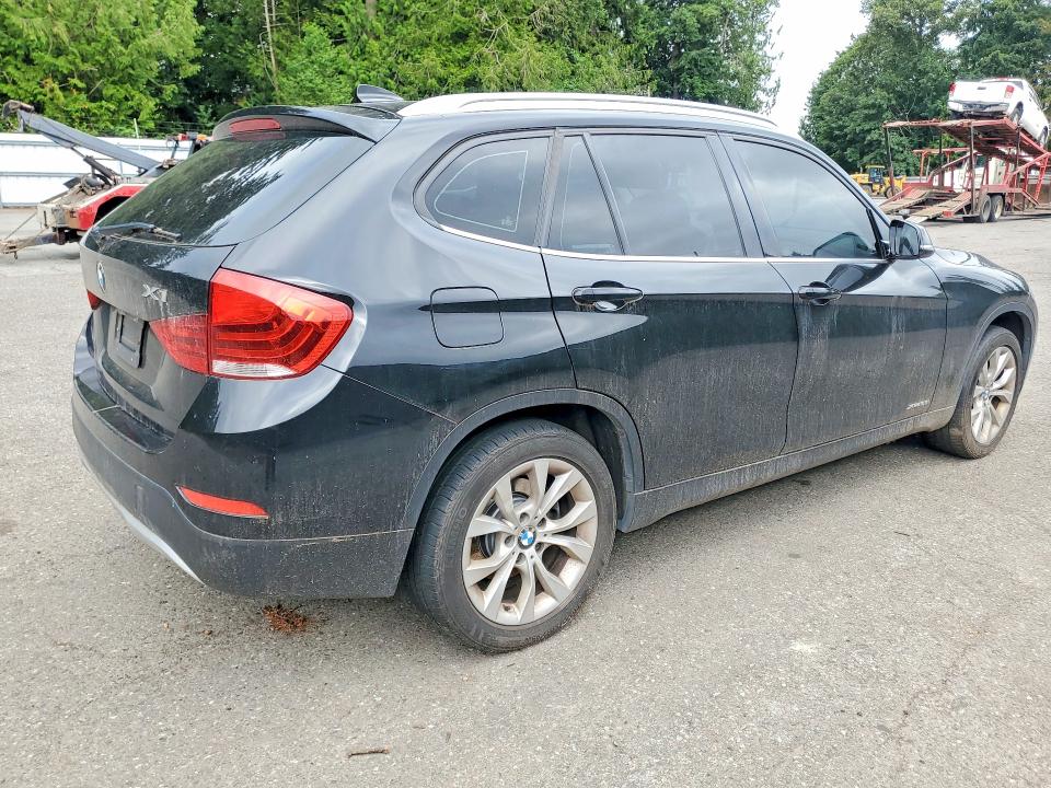 2013 BMW X1 VIN WBAVL1C50DVR91832 COPART salvage auction — MINOR DENT/SCRATCHES, Wa - Vehicle Cert Of Ownership-Titl, sold $475 on 2026-07-27 (photo 3)