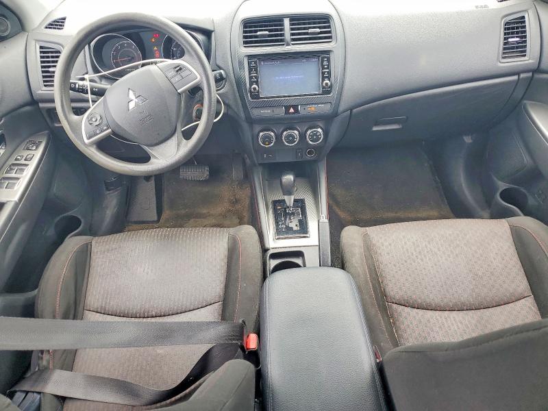 2018 Mitsubishi Outlander sport VIN JA4AP3AU6JZ032879 COPART salvage auction — MINOR DENT/SCRATCHES, SC - CERTIFICATE OF TITLE, sold $1,600 on 2026-07-31 (photo 8)