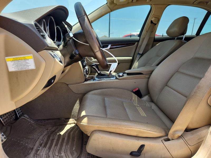 2013 Mercedes-benz C-klasse VIN WDDGF4HB6DA771191 COPART salvage auction — MECHANICAL, Tx - Certificate Of Title, sold $175 on 2026-07-09 (photo 7)