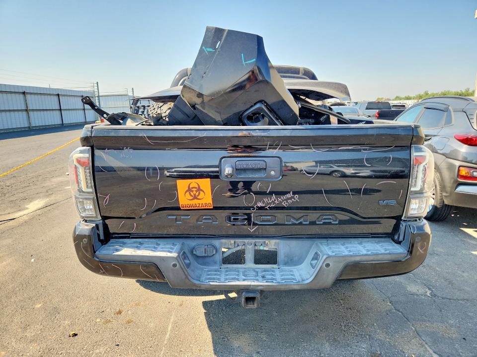 2017 Toyota Tacoma VIN 3TMCZ5AN8HM078304 COPART salvage auction — INTERIOR BURN, Ca - Salvage Certificate, sold $5,900 on 2026-07-09 (photo 6)