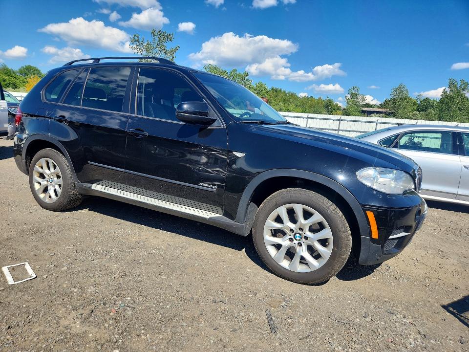 2013 BMW X5 VIN 5UXZV4C56D0B01803 COPART salvage auction — REAR END, Ma - Cert Of Title-Reconstrctd Coll, sold $1,450 on 2026-07-15 (photo 4)