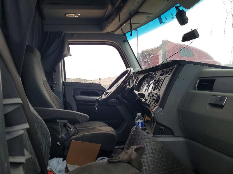 2022 Kenworth T680 VIN 1XKYD49X8NJ493155 COPART salvage auction — ALL OVER, UT - SALVAGE CERTIFICATE, sold $8,900 on 2026-07-16 (photo 5)