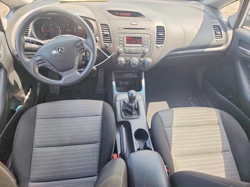 2016 Kia Forte VIN KNAFK5A87G5481851 COPART salvage auction — SIDE, Qc - Gravement Accidente, sold $1,000 on 2026-07-07 (photo 8)