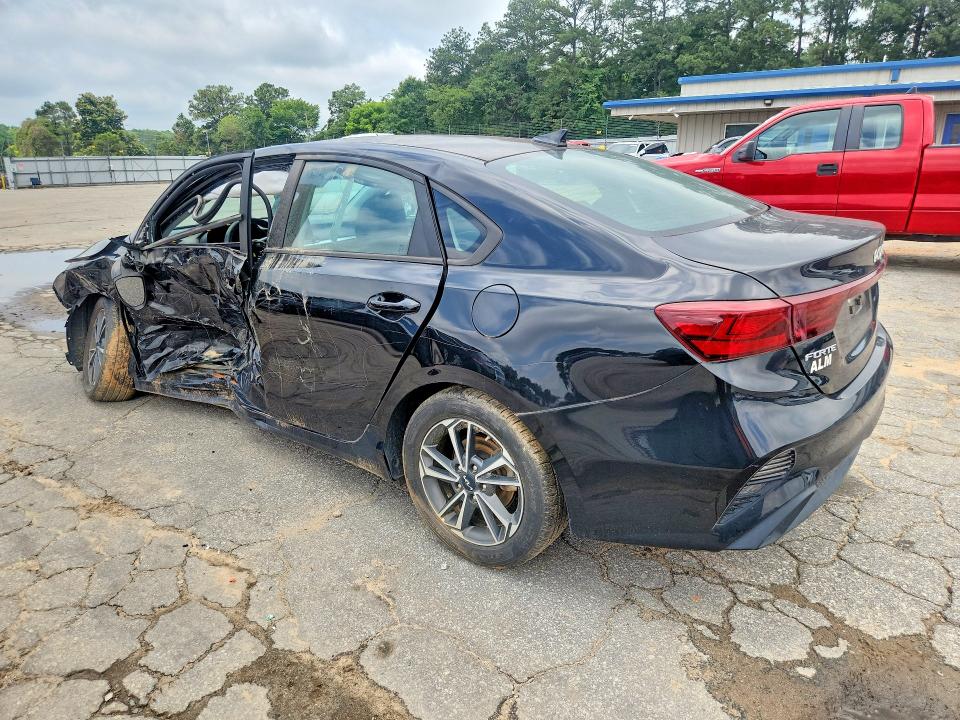 2022 Kia Forte VIN 3KPF24AD7NE472904 COPART salvage auction — SIDE, GA - CERTIFICATE OF TITLE, sold $1,800 on 2026-07-09 (photo 2)