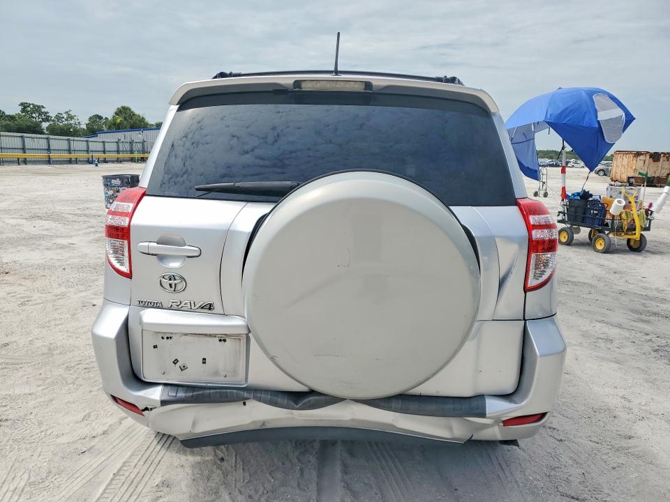 2010 Toyota Rav4 VIN JTMZF4DV5AD016854 COPART salvage auction — REAR END, Fl - Cert Of Title Slvg Rebuildable, sold $3,100 on 2026-07-08 (photo 6)