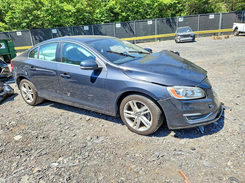 2015 Volvo S60 VIN YV126MFK8F1363683 COPART salvage auction — FRONT END, Salvage Title, sold $225 on 2026-07-17 (photo 4)