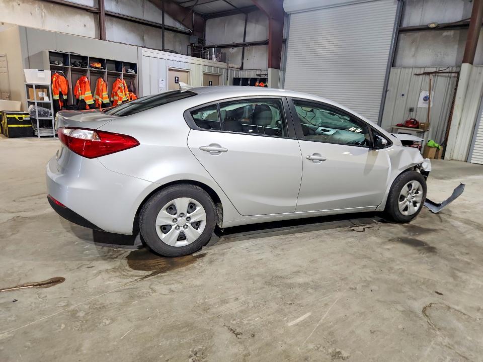 2015 Kia Forte VIN KNAFK4A60F5436371 COPART salvage auction — FRONT END, MA - CERT OF TITLE-RECONSTRCTD COLL, sold $525 on 2026-07-15 (photo 3)