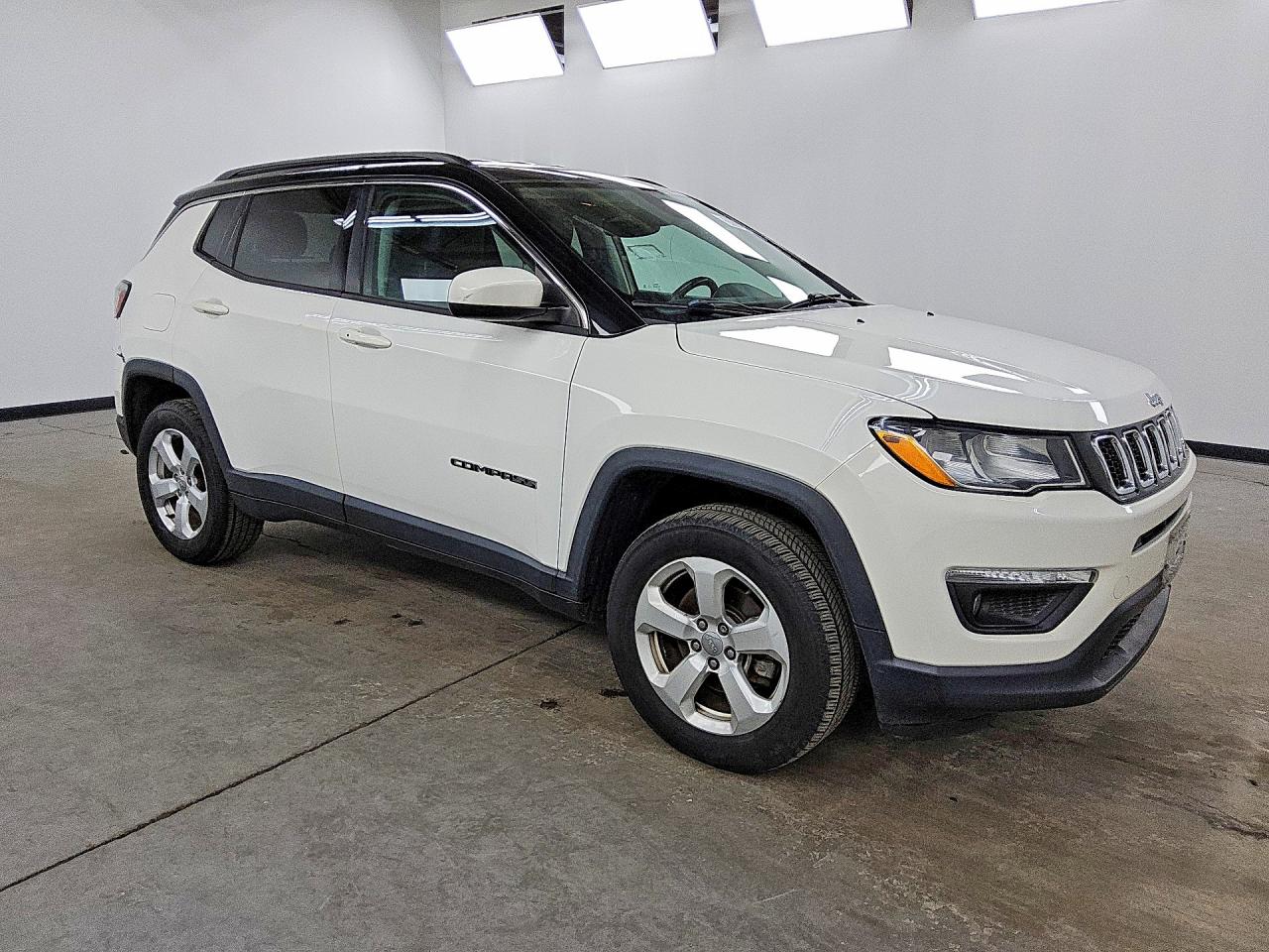 2018 Jeep Compass VIN 3C4NJDBBXJT192279 COPART salvage auction — Rear End, IL - CERTIFICATE OF TITLE, sold $7,000 on 2026-07-09 (photo 4)