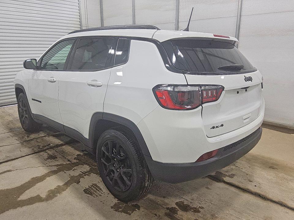 2025 Jeep Compass VIN 3C4NJDBN4ST586937 COPART salvage auction — MINOR DENT/SCRATCHES, GA - CERTIFICATE OF TITLE, sold $16,800 on 2026-08-27 (photo 2)