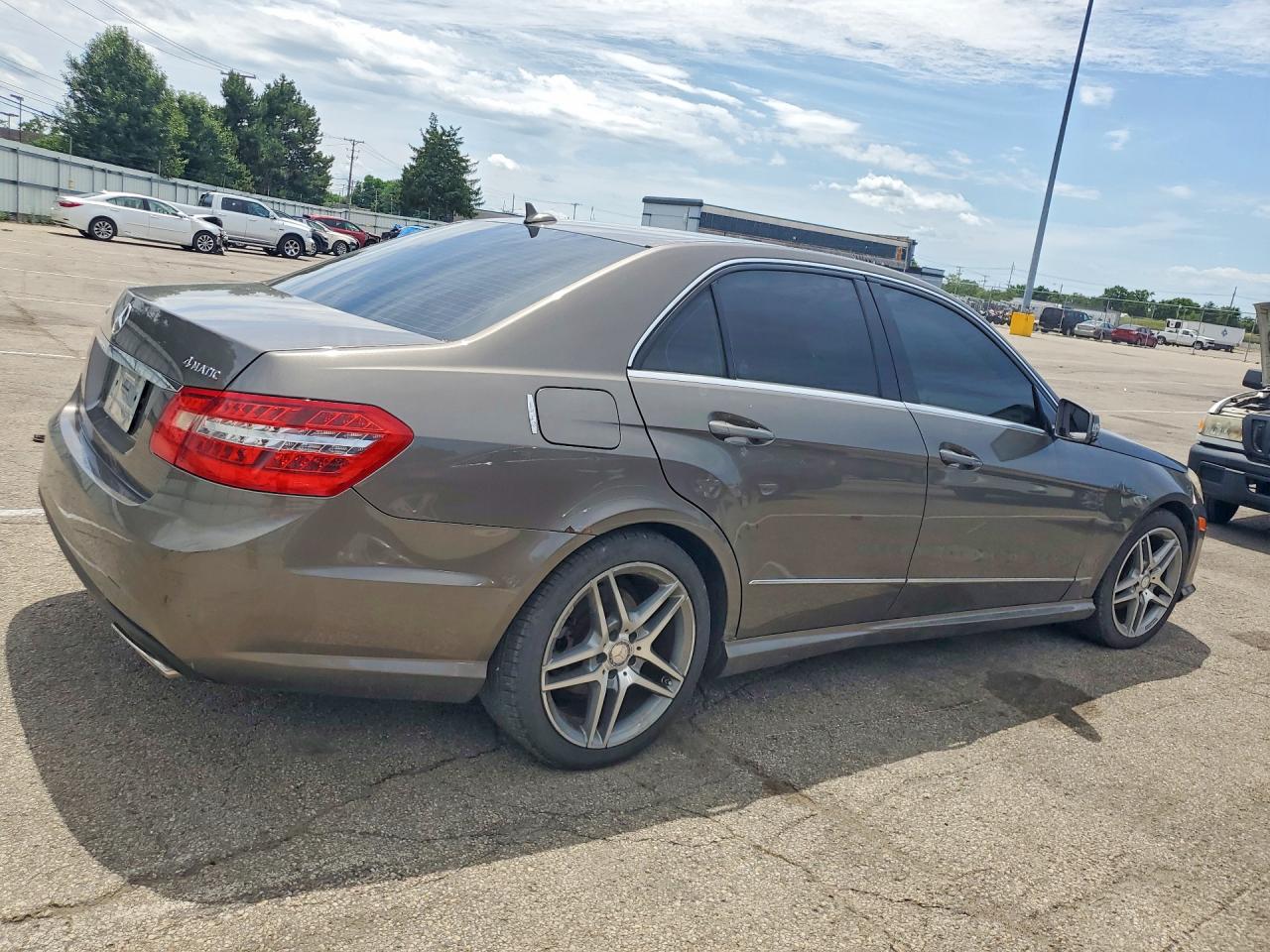 2010 Mercedes-Benz E-Class VIN WDDHF8HB5AA096313 COPART salvage auction — Minor Dent/Scratches, OH - CERTIFICATE OF TITLE, sold $800 on 2026-07-01 (photo 3)