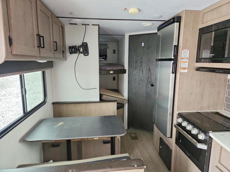 2021 Keys Hideout VIN 4YDT26226M7241175 COPART salvage auction — ROOF, AR - CERTIFICATE OF TITLE, sold $6,200 on 2026-08-25 (photo 6)